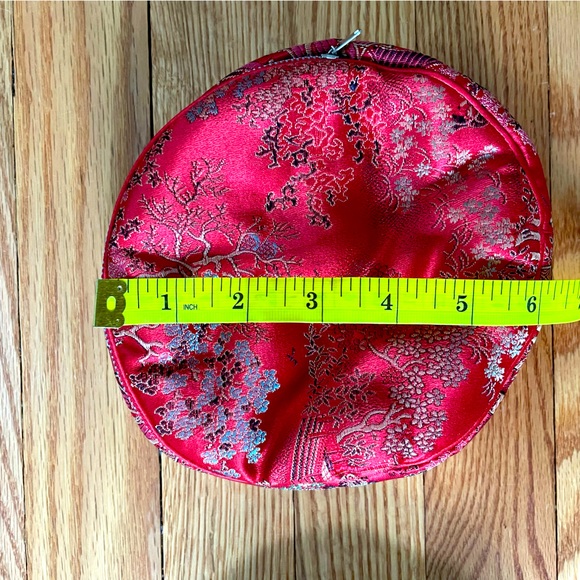 2 Vintage Round Zippered Cosmetic Jewelry Cases 60’s Designer Andre Richard - Picture 5 of 9